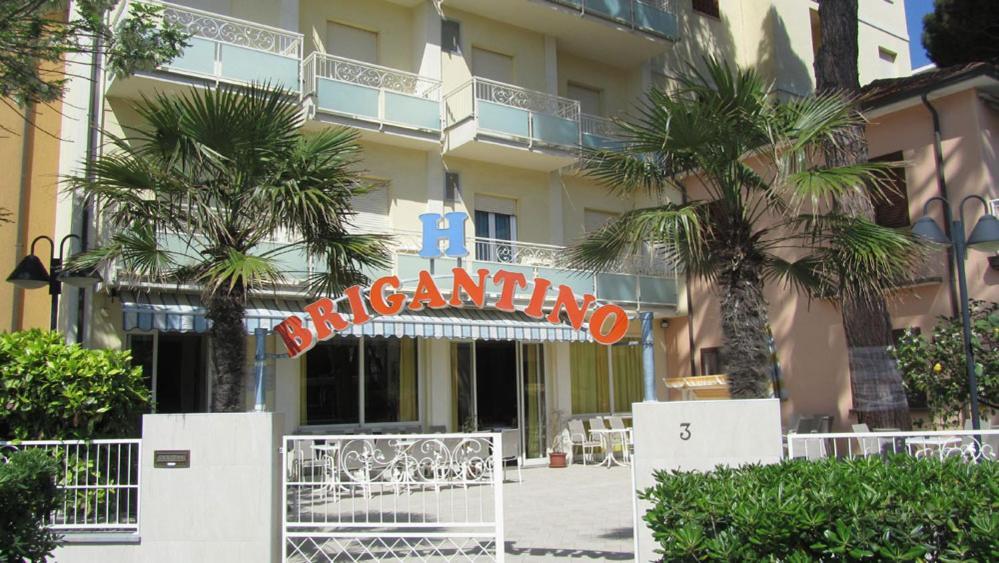 Hotel Brigantino มิลาโน แมริตทิมา ภายนอก รูปภาพ