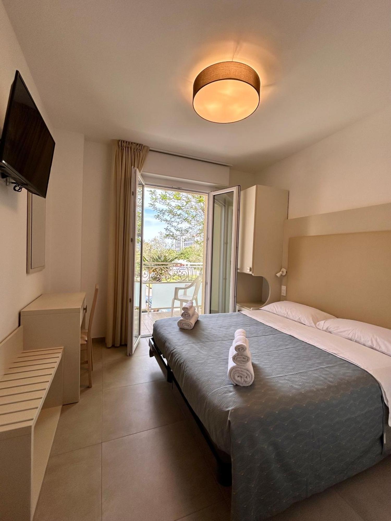 Hotel Brigantino มิลาโน แมริตทิมา ภายนอก รูปภาพ